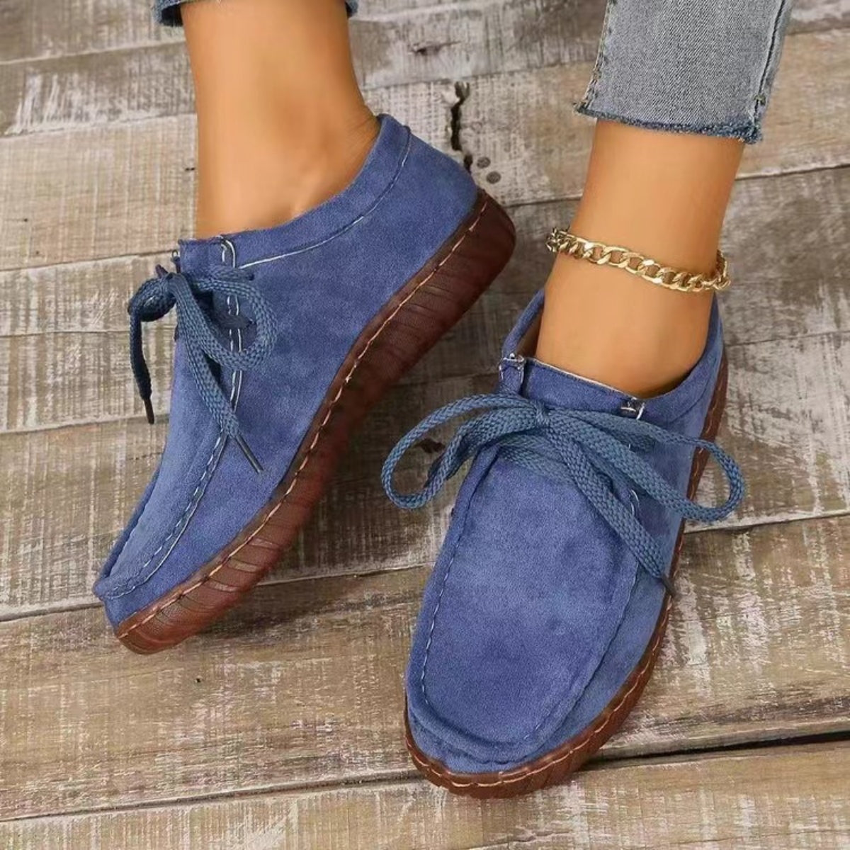 Tied Suede Round Toe Sneakers - Parsifale