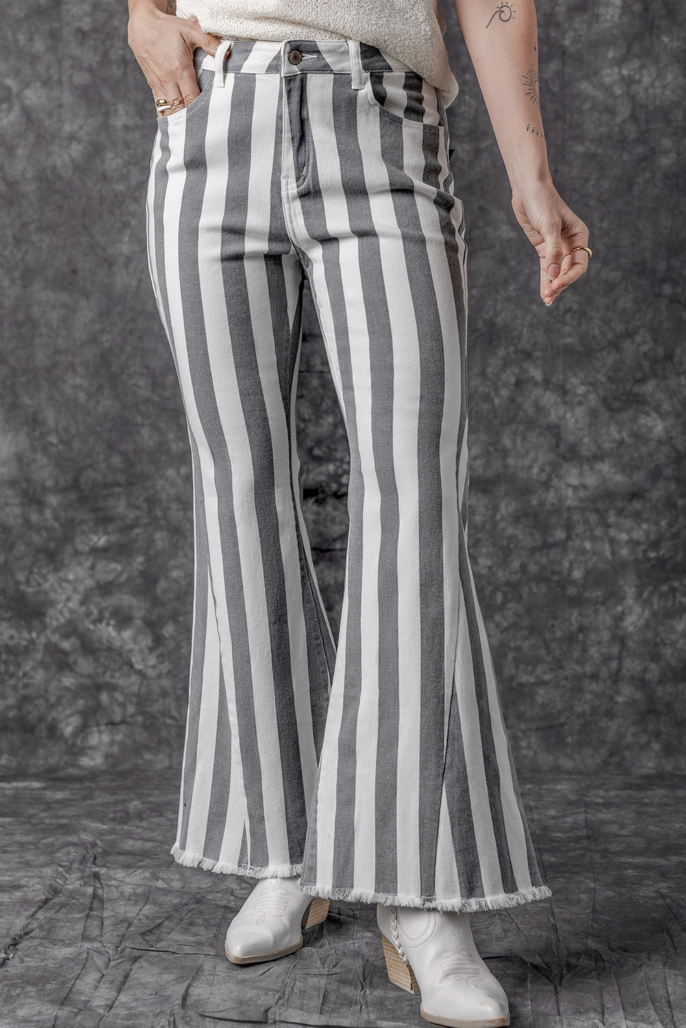 Raw Hem Star Applique Striped Jeans - Parsifale