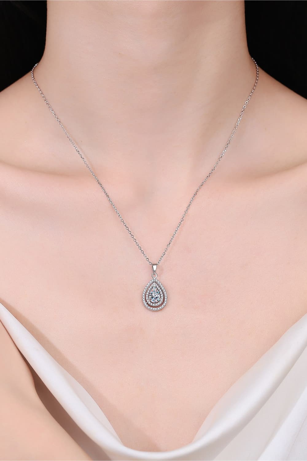 Teardrop Pendant Necklace | Teardrop Diamond Necklace | Parsifale