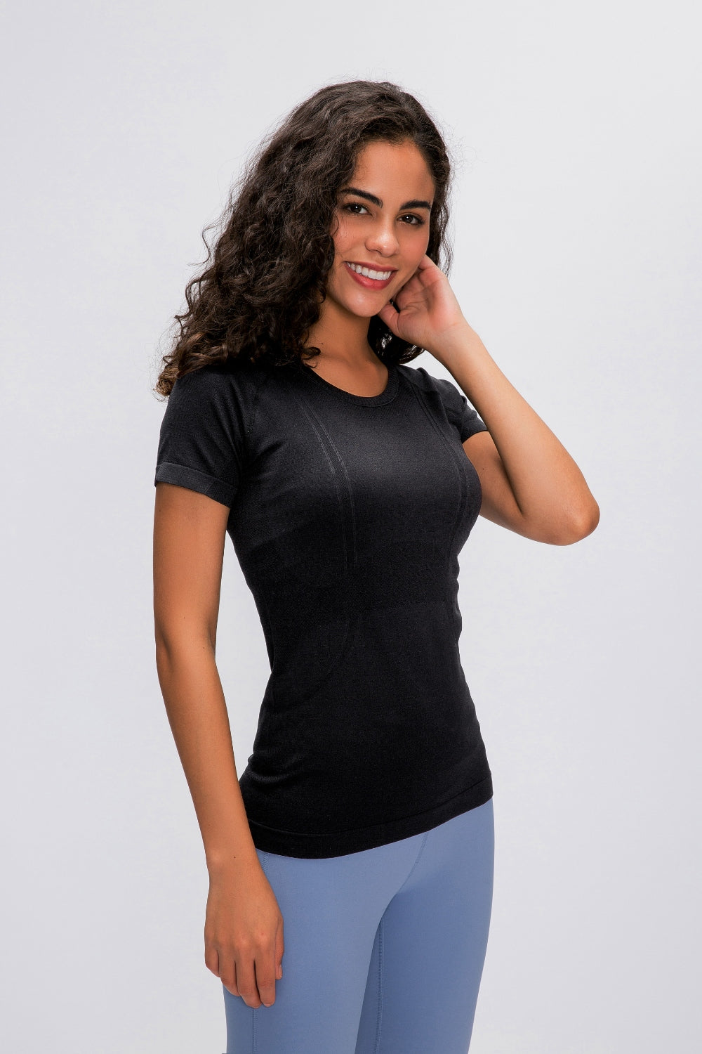 Round Neck Short Sleeve Active T-Shirt - Parsifale